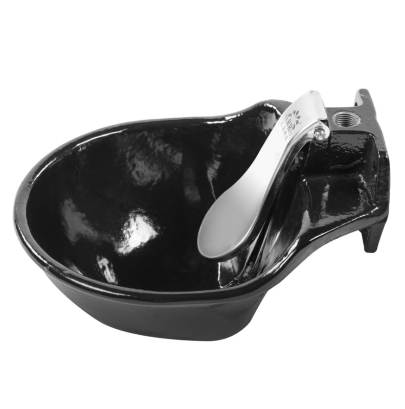 Un elegante recipiente de agua negra con una generosa capacidad de 1,7 litros y un peso de 4,7 kg