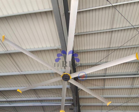 Ventilador de techo industrial con material de hoja de aleación de 6pcs para área de cobertura de 1400m2 y bajo ruido