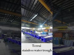 Calentamiento eléctrico Agua de ganado con calefacción y caudal ajustables